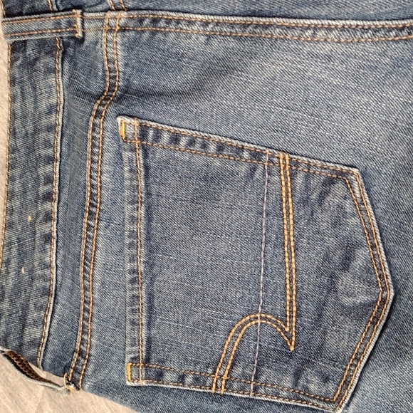 AMERICAN EAGLE OUTFITTERS SZ 10 STRETCH DENIM SHORTS - Picture 9 of 10